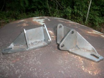 hemi 392 motor mounts.JPG