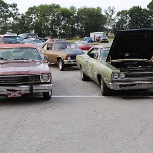 duster and super bee in lanes.jpg