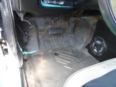 drivers floor pan.jpg