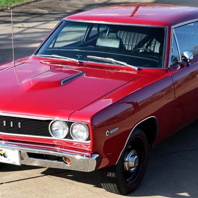 1968-dodge-super-bee-426-hemi-01-600x600.jpg